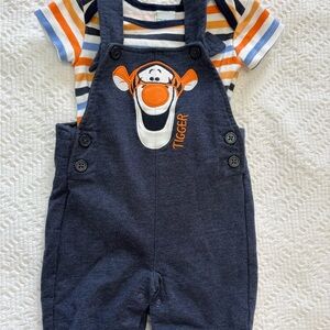 Disney Tigger Charcoal Overalls Set